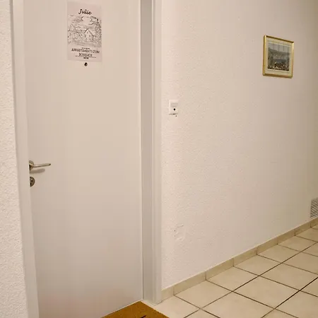 Zum Buehlhof Apartment