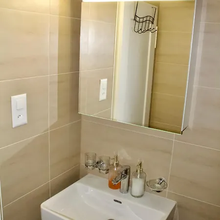 Zum Buehlhof Apartment *